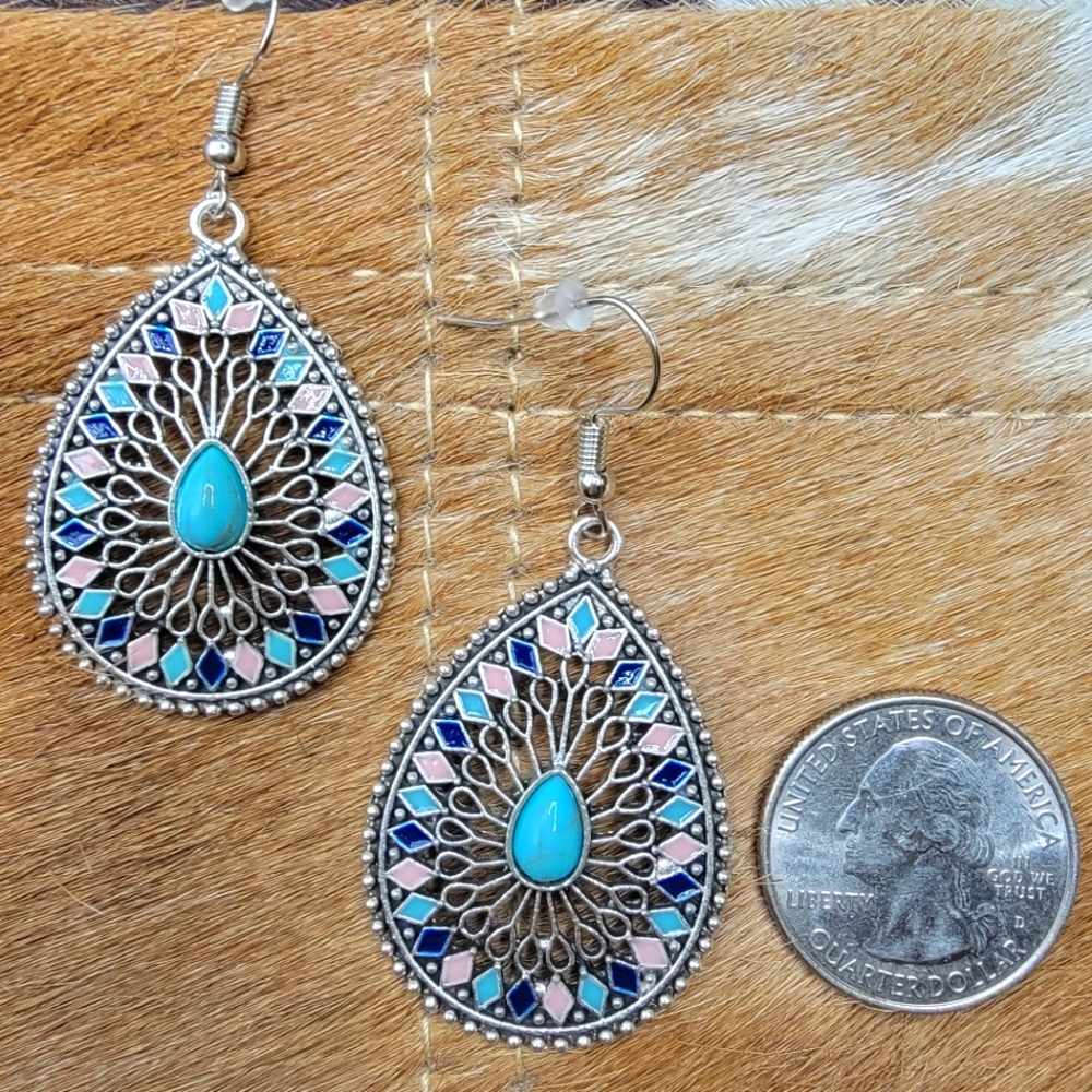 Stunning Turquoise Dangling Earrings - Picture 2 of 3